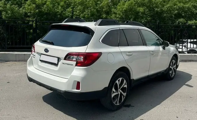Subaru Outback 1