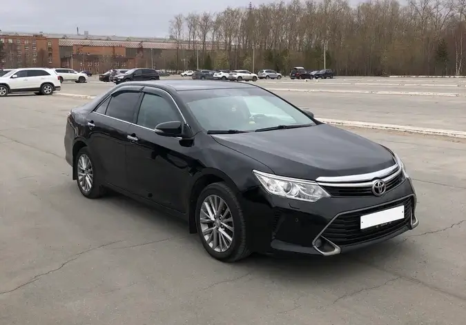 Toyota Camry 6