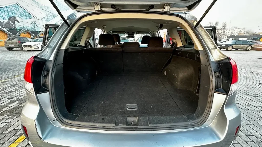 Subaru Outback Silver 6