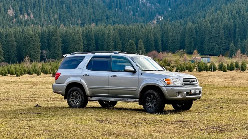 Toyota Sequoia 2004-1